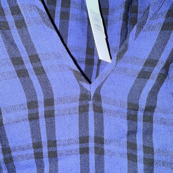 Madewell Women’s NWT Plaid Gauzy V Neck Shirred Neck Shirt, Size Large - Blue - Picture 6 of 6